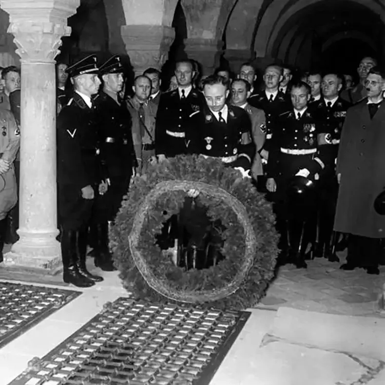 Die Nazis und das Mittelalter: mit Ralf Grabuschnig